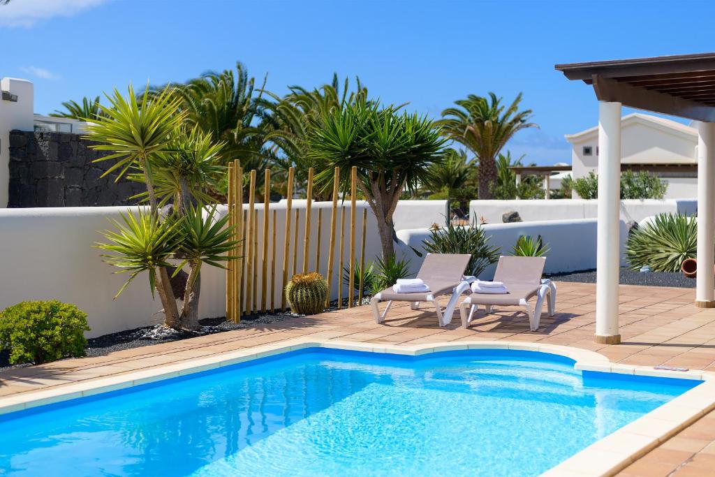 Casa La Goleta, Volcán y Mar - Twee Slaapkamers Huis