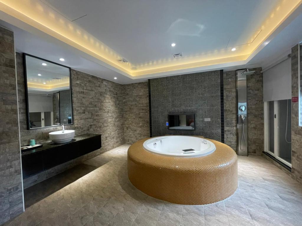 Koupelna v ubytování 浪琴Motel文創旅館