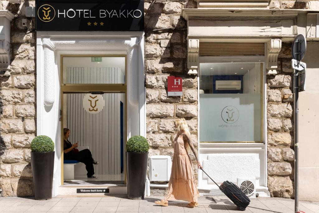 Hôtel Byakko Nice - Resim 40