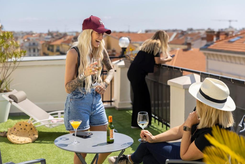 Hôtel Byakko Nice - Resim 31