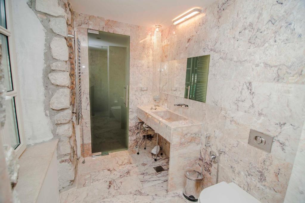 Boutique Hotel Astoria - 9