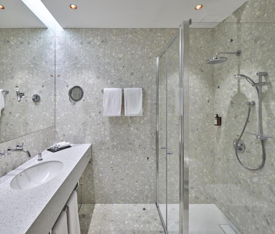 Koupelna v ubytování Neringa Hotel