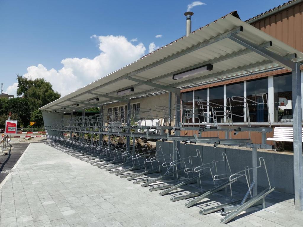 Hotel16 by Messe & Stadion Suisse in Minuten & Late Check-in - Resim 4