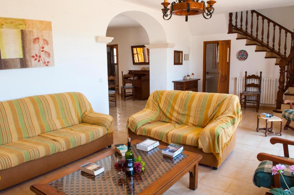 Posedenie v ubytovaní Finca Tanca Nova