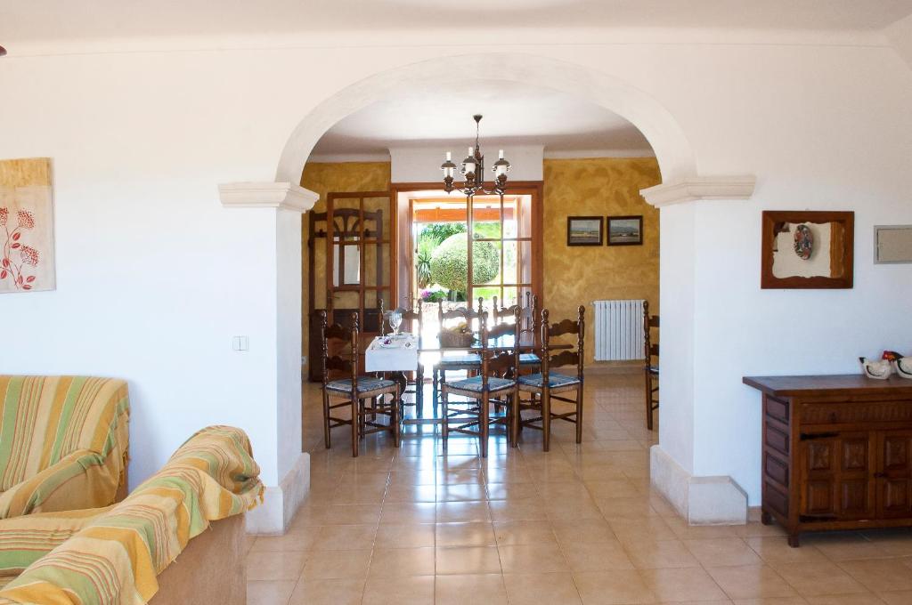 Posedenie v ubytovaní Finca Tanca Nova