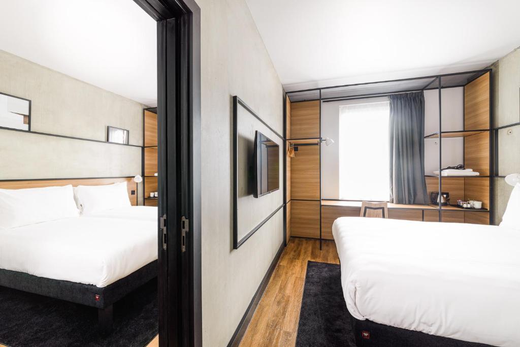 ibis Bridgwater, M5 Jct23 - 