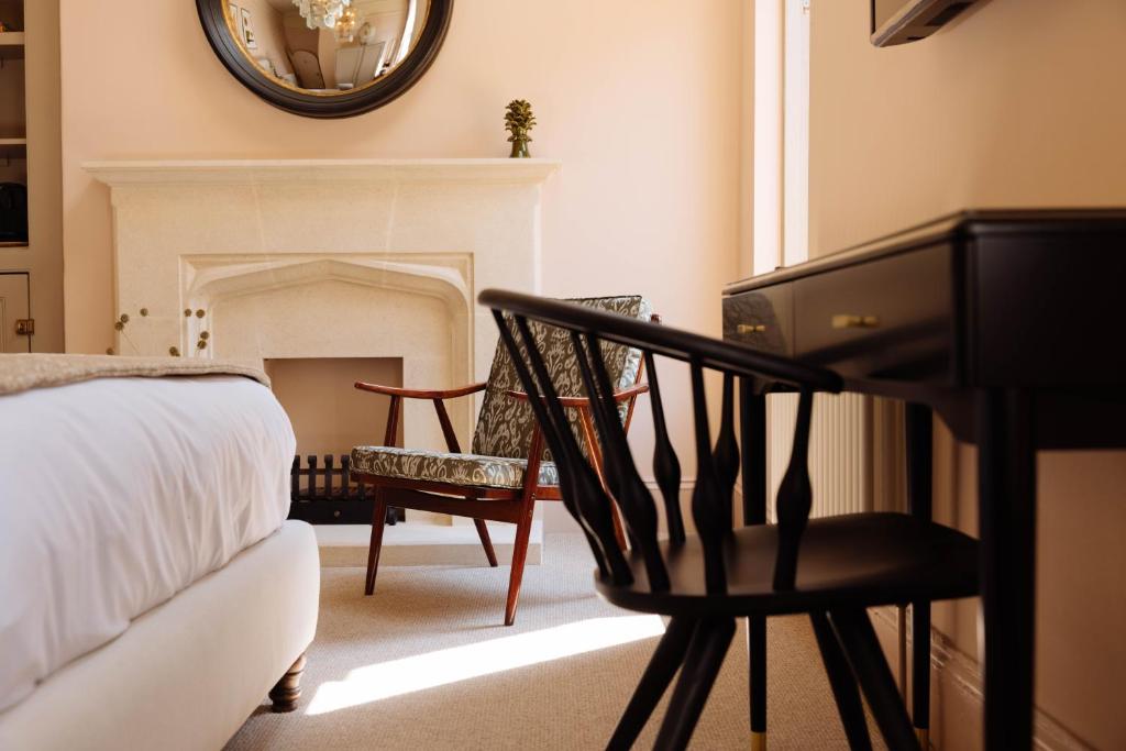 Area soggiorno di The Yard in Bath Hotel