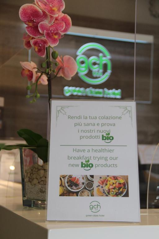 Certifikát, hodnocení, plakát nebo jiný dokument vystavený v ubytování Green Class Hotel Astoria