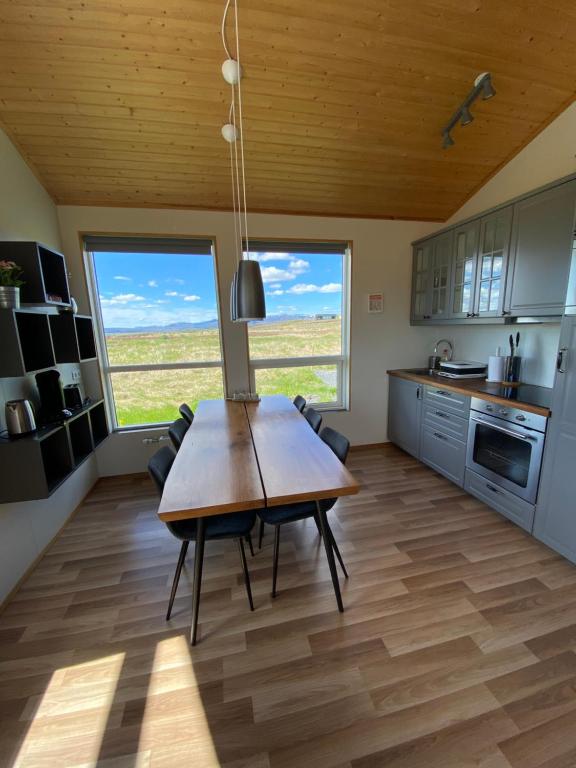 Dapur atau dapur kecil di Blue View Cabin 5A With private hot tub