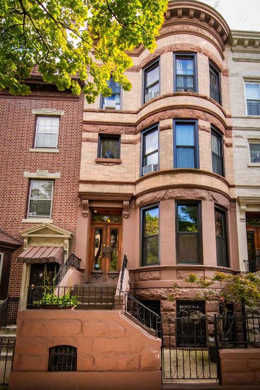 Lefferts Gardens Residence, Brooklyn (updated prices 2024)
