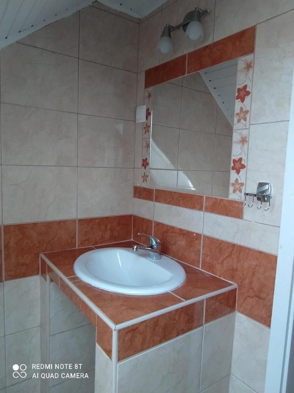 Łazienka w obiekcie Apartmanház Gabriella