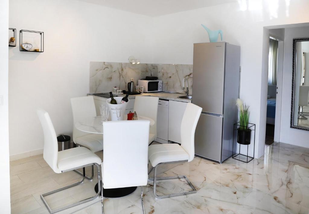 Apartments Skandi1 - 3