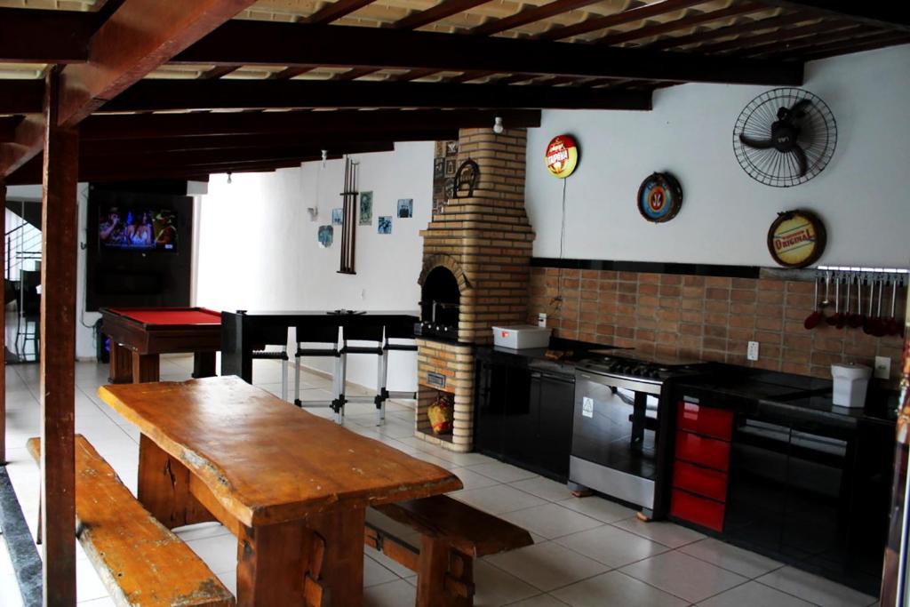  Linda casa de alto padrao com Wi-Fi e lazer em MG