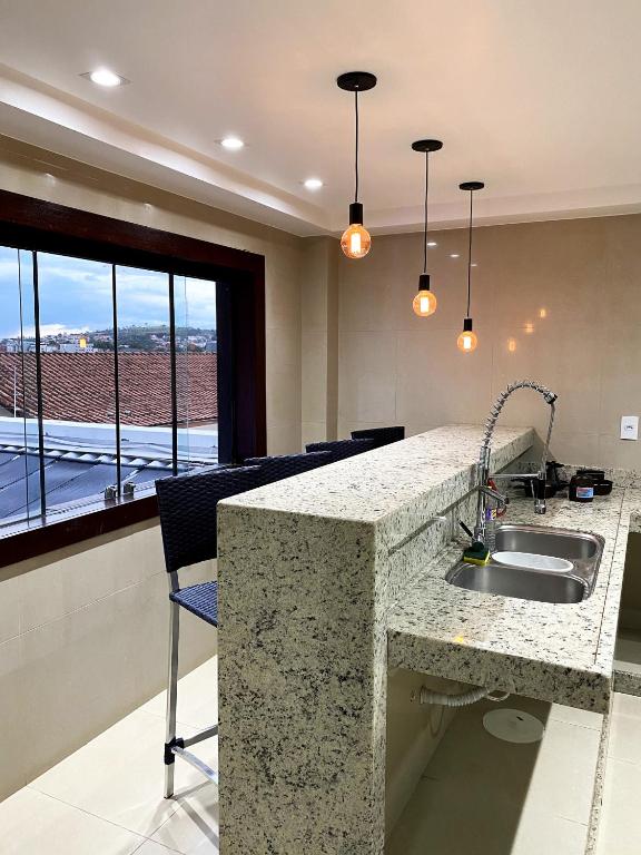  Casa de alto luxo com piscina churrasq e jacuzzi