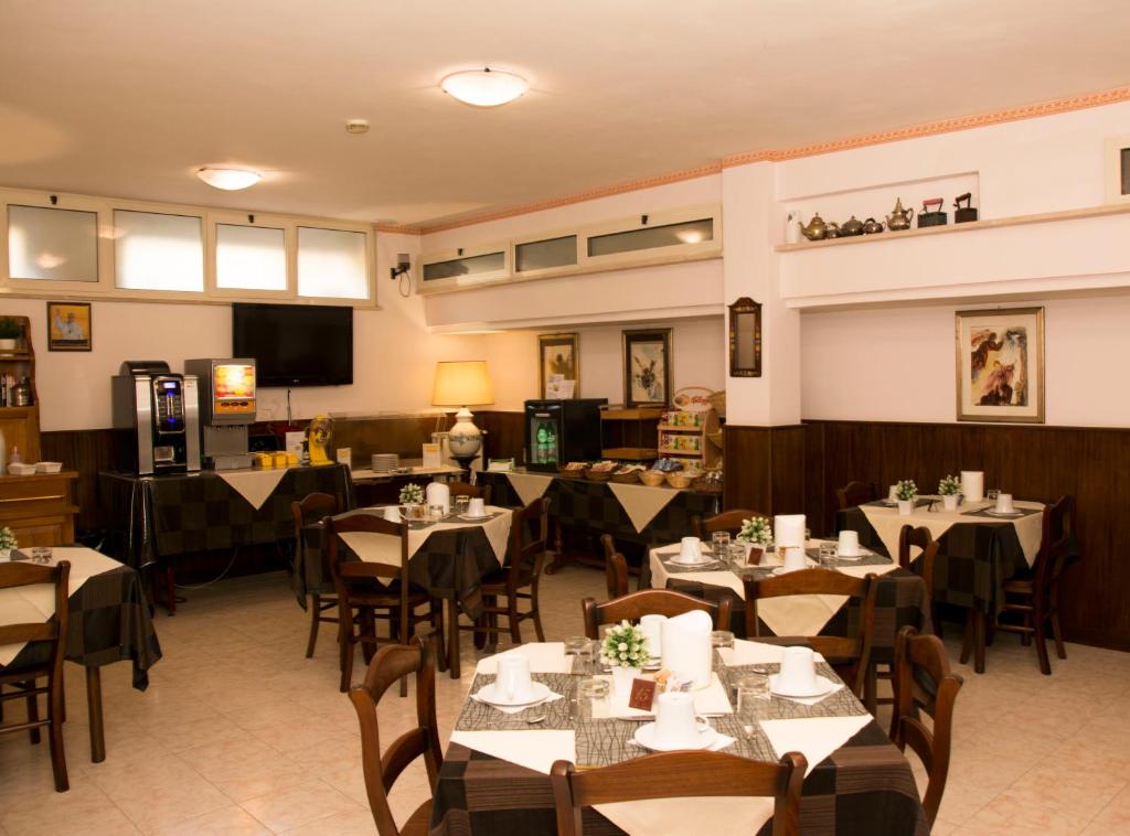 Restaurace v ubytování Hotel California