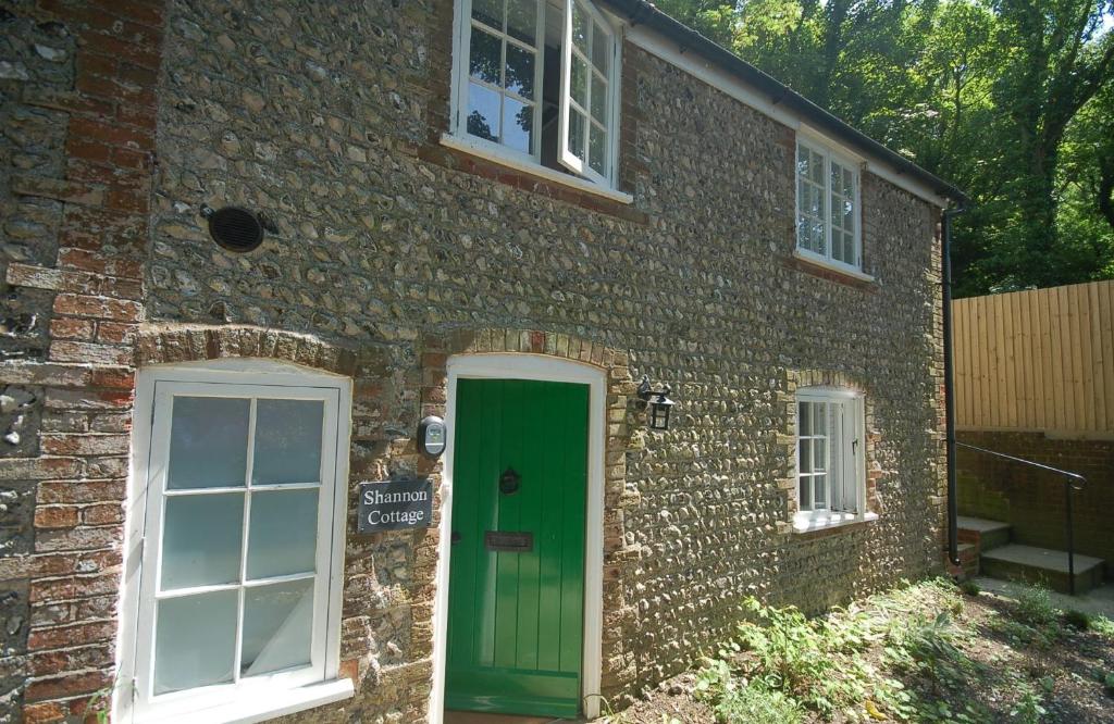 Shannon Cottage - Housity