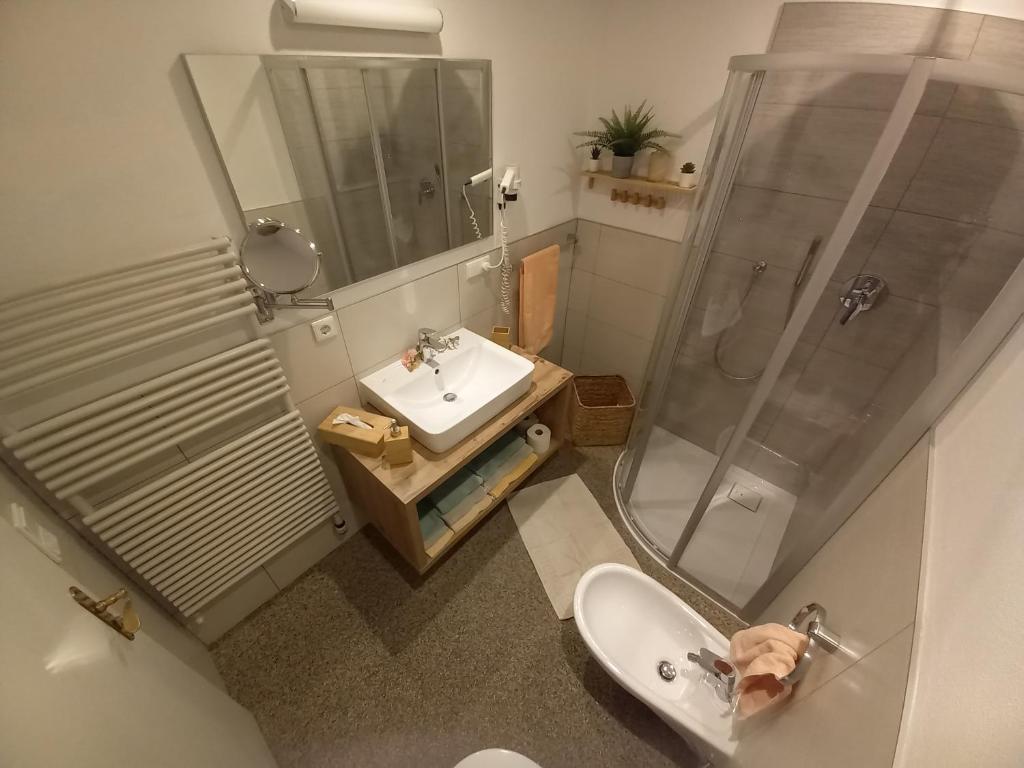 Kúpeľňa v ubytovaní Ferienwohnungen am Lärchenweg