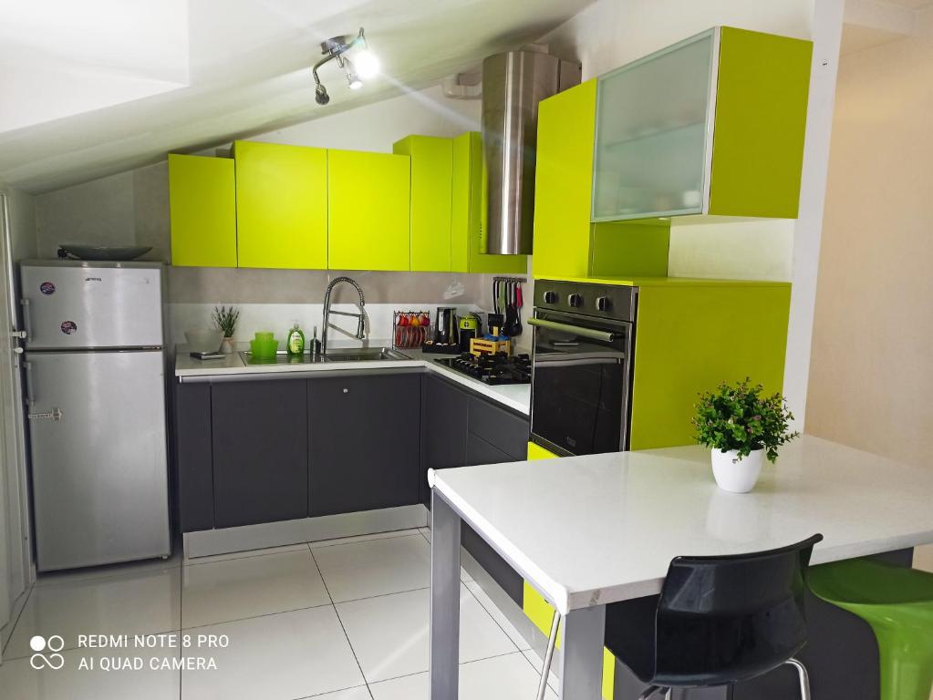 A cozinha ou cozinha compacta de Appartamento comfort a pochi passi dal mare