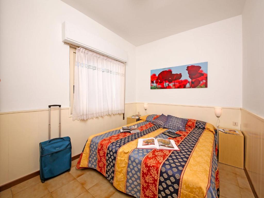 Postel nebo postele na pokoji v ubytování Apartment La Villa 2 by Interhome