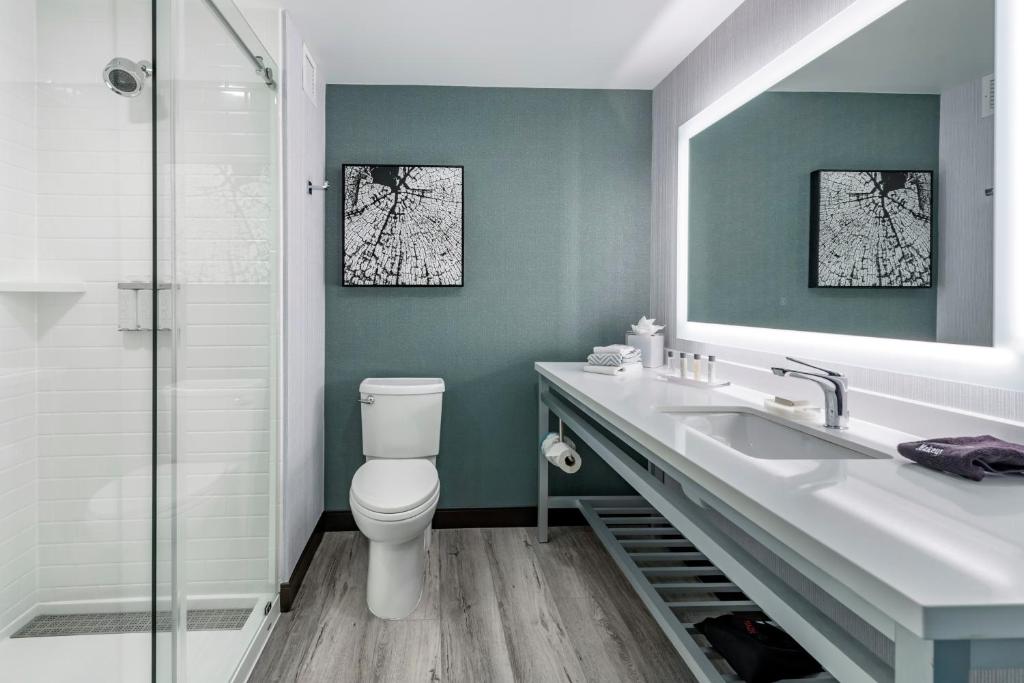 Cambria Hotel Detroit-Shelby Township - 
