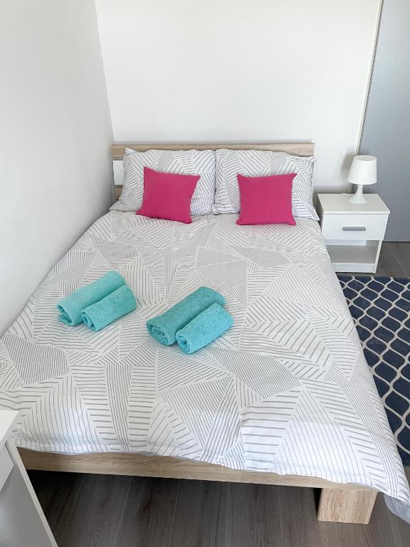 Postel nebo postele na pokoji v ubytování Sea star apartments