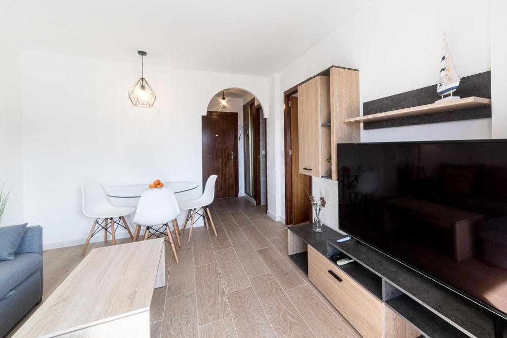 TV a/nebo společenská místnost v ubytování Moonkey - Apartamento Las Mandarinas