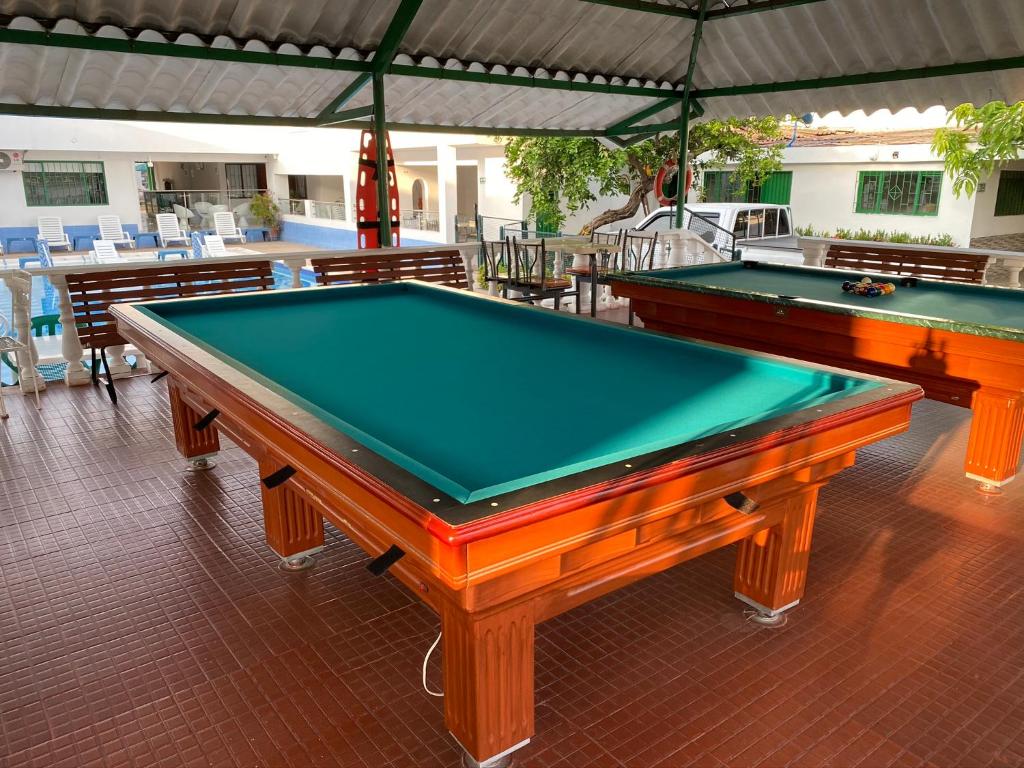 Biliár nebo kulečník v ubytování Hotel Maratea Melgar