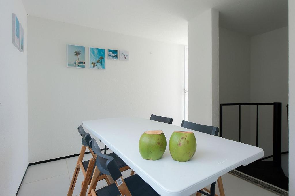  Triplex em Porto das Dunas por Carpediem