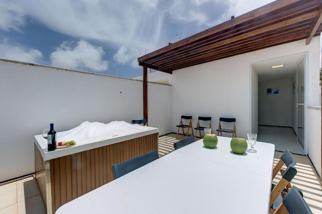  Triplex em Porto das Dunas por Carpediem