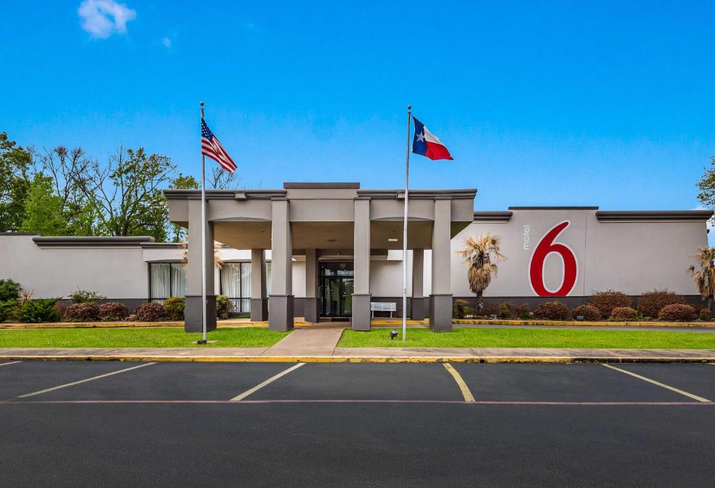 Načrt razporeditve prostorov v nastanitvi Motel 6-Henderson, TX