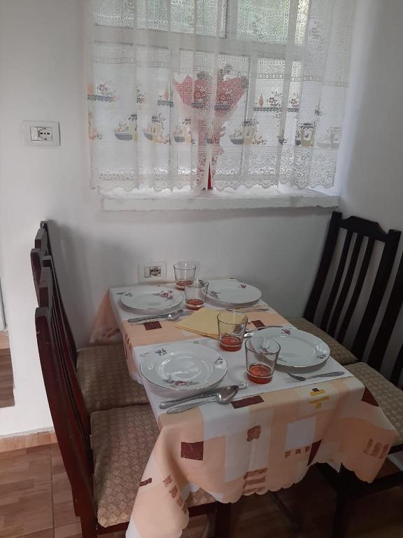 Fotografie z fotogalerie ubytování Vrenjo GuestHouse v destinaci Gjirokastër