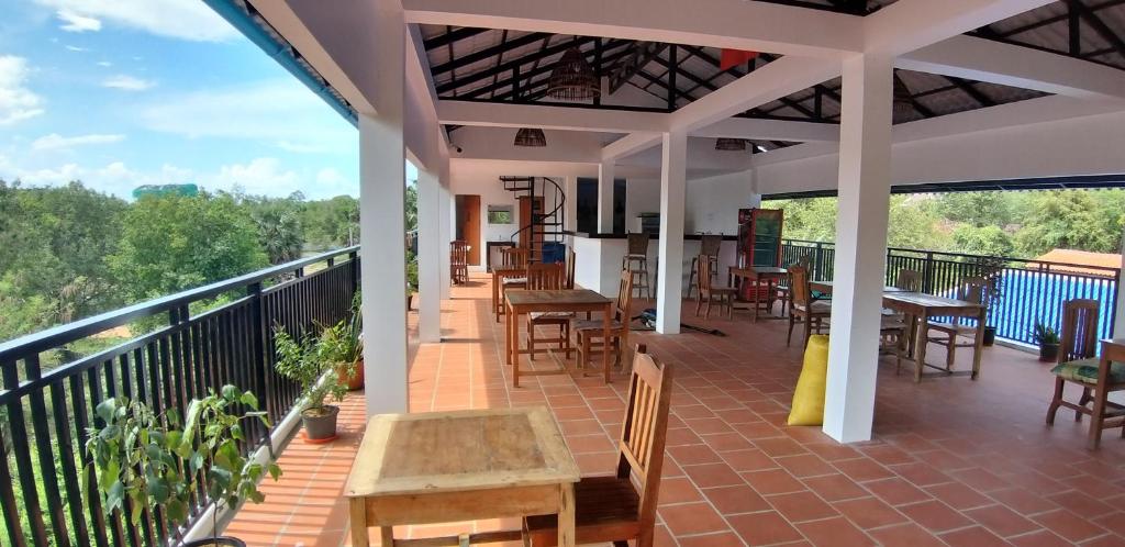 Balkón nebo terasa v ubytování Khmer House Guesthouse