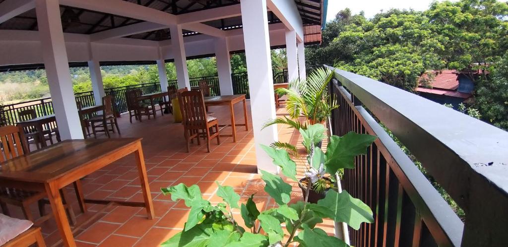 Balkón nebo terasa v ubytování Khmer House Guesthouse