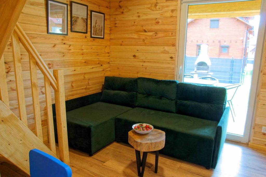 Posedenie v ubytovaní Domki i Apartamenty Wieleń