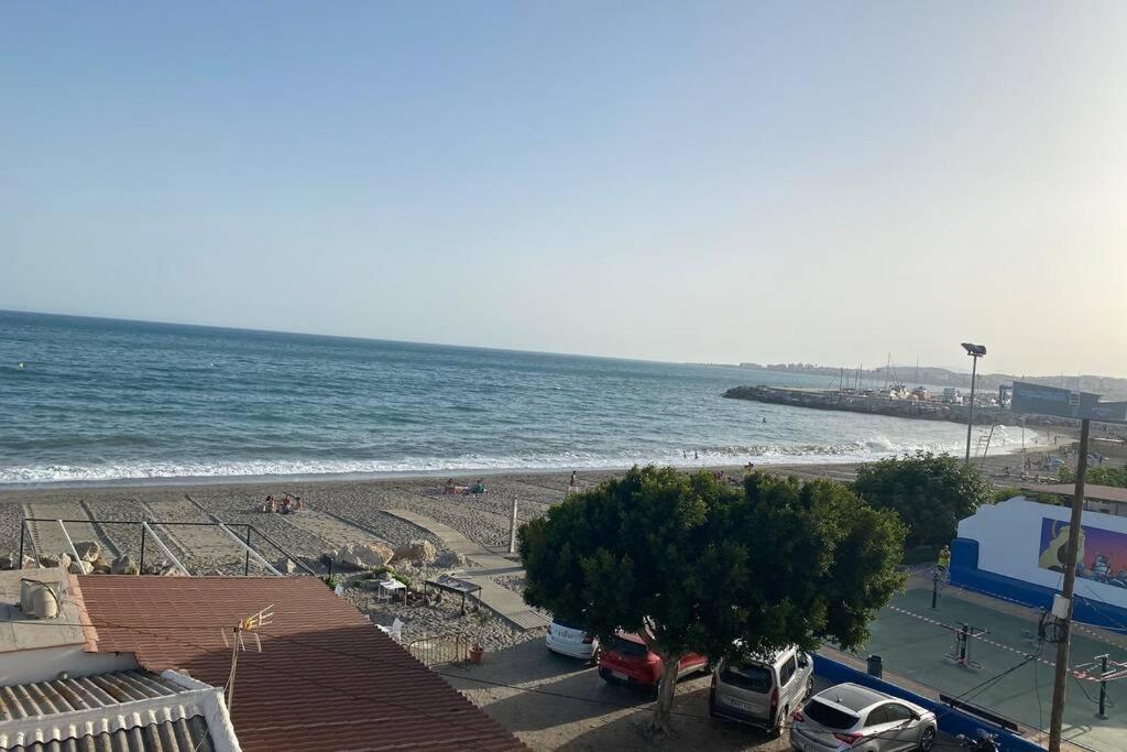 Apartamento primera línea playa. Vistas al mar, Caleta de ...