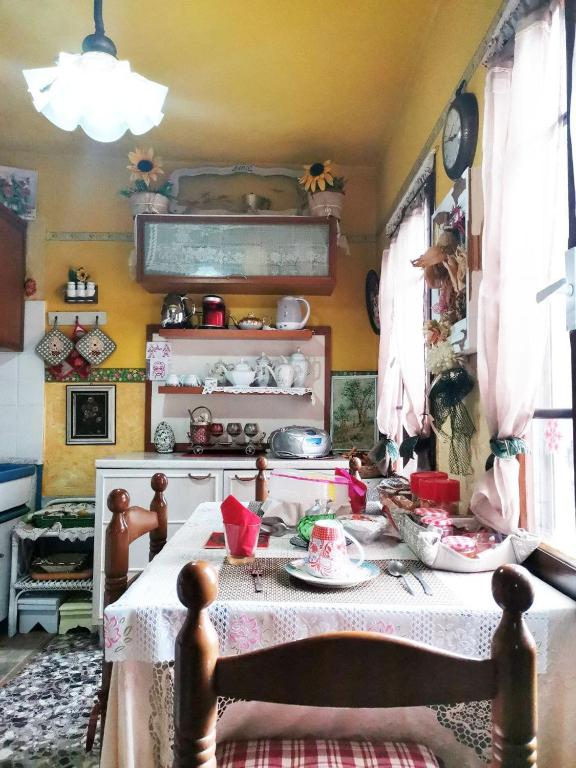 Kuchyňa alebo kuchynka v ubytovaní Art B&B La Casa del Pittore