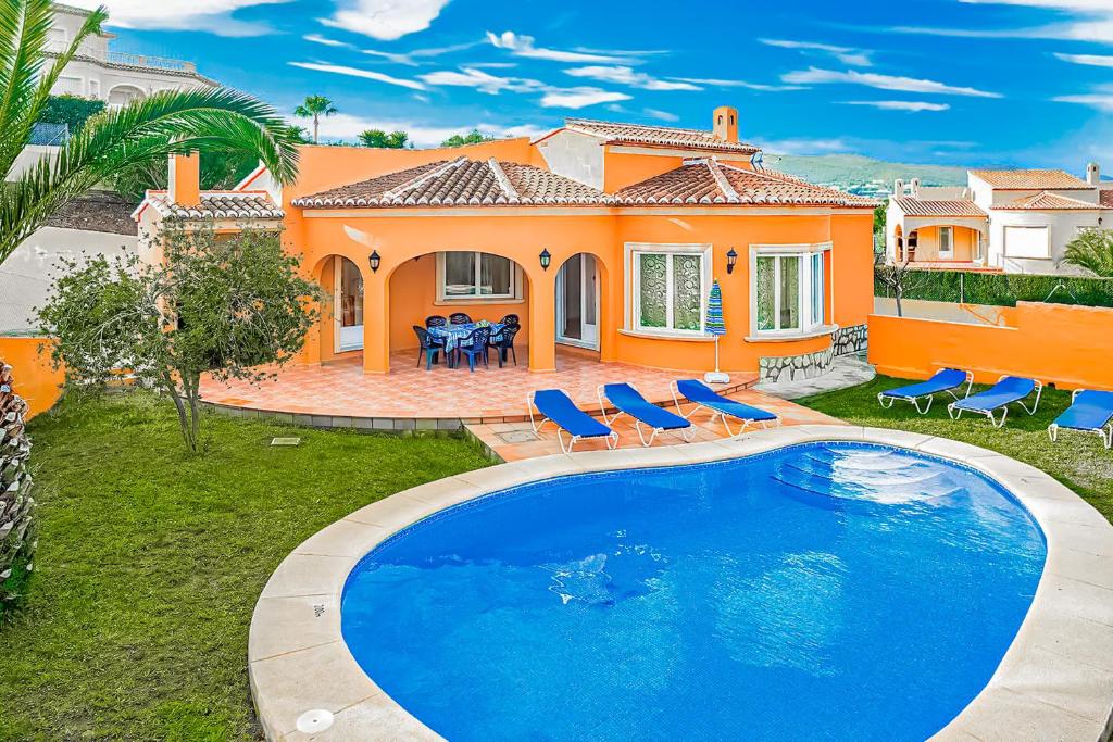 https://cf.bstatic.com/xdata/images/hotel/max1024x768/296877684.jpg?k=b5112ee492d2bc99b81f26eec0395f68d458cf2fddbf96dc2a795de2cbccebdb&o=&hp=1