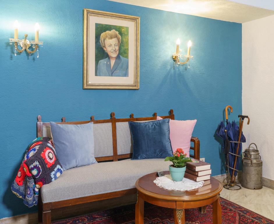 Tante ALMA's Kölner Hotel - Resim 26