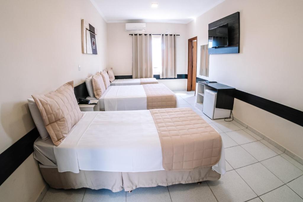  Ferian Plaza Hotel