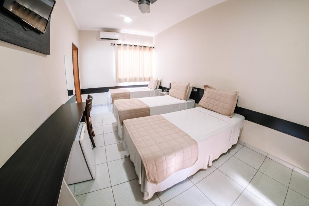  Ferian Plaza Hotel