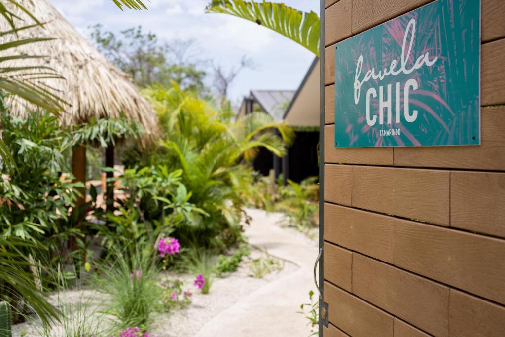 Zahrada ubytování Favela Chic Tamarindo - Adults Only