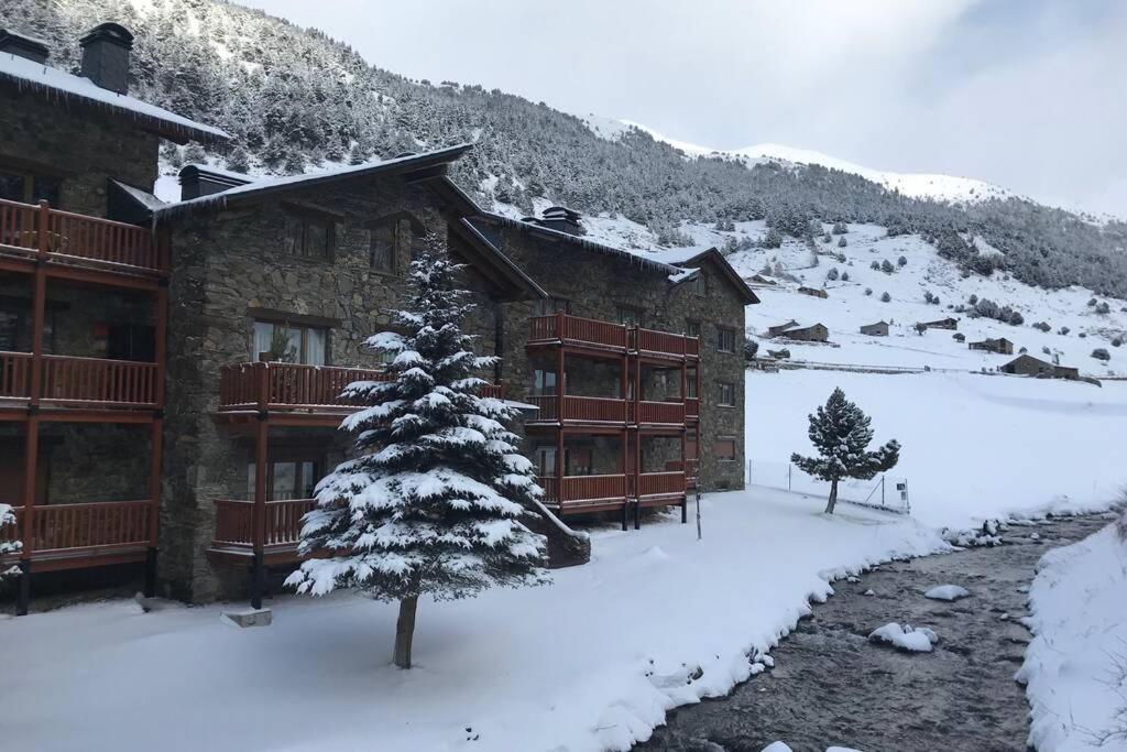 Estudio reformado con parking en Vall d'Incles, Grandvalira durante o inverno