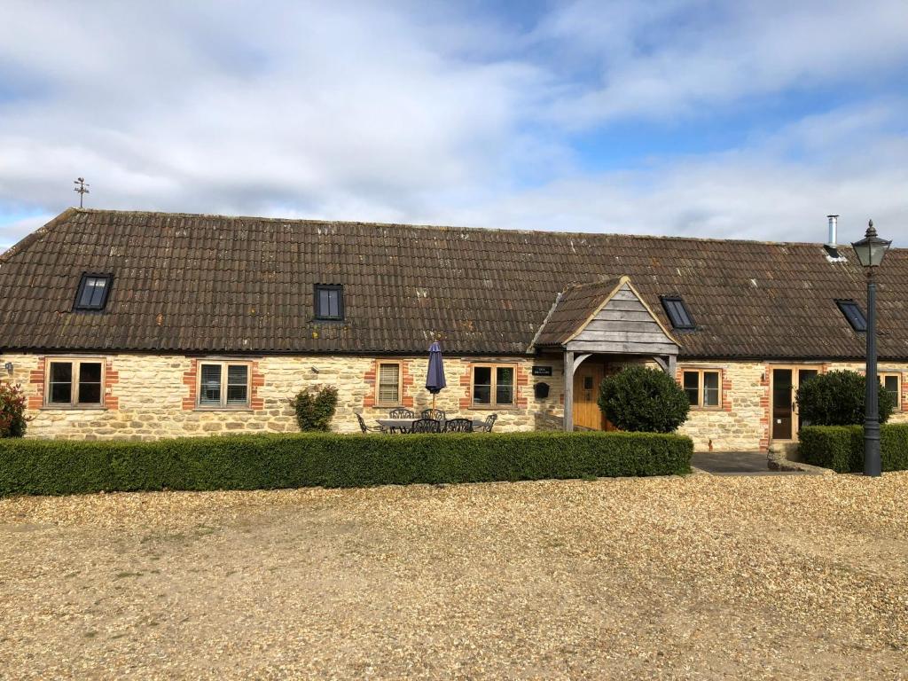 Rew Farm Country & Equestrian Accommodation - The Skilling