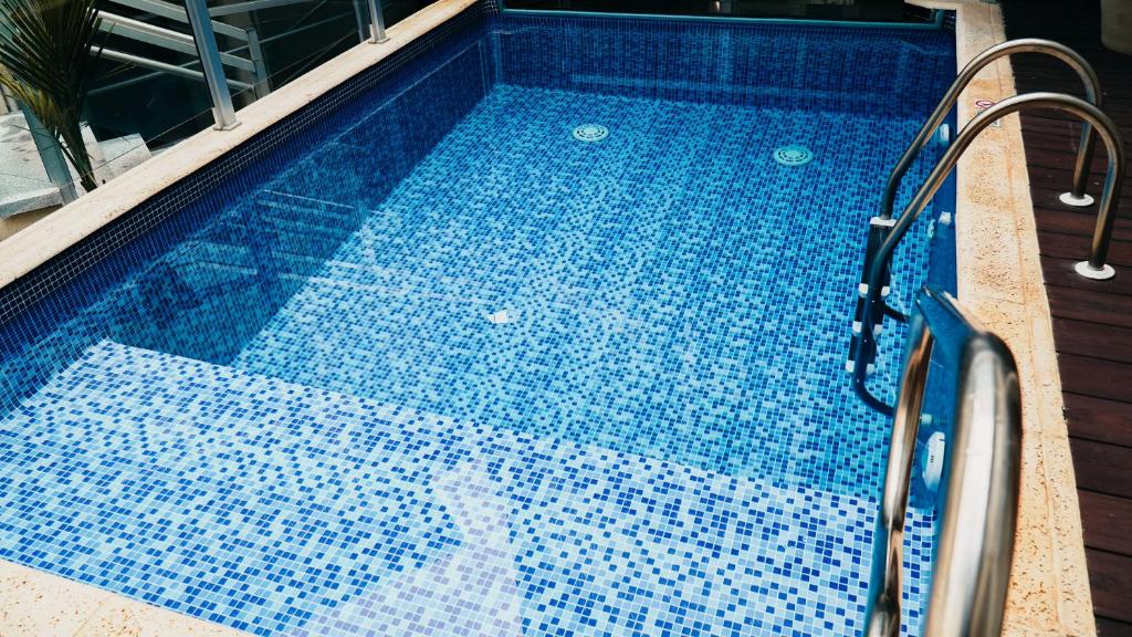  Ferian Plaza Hotel