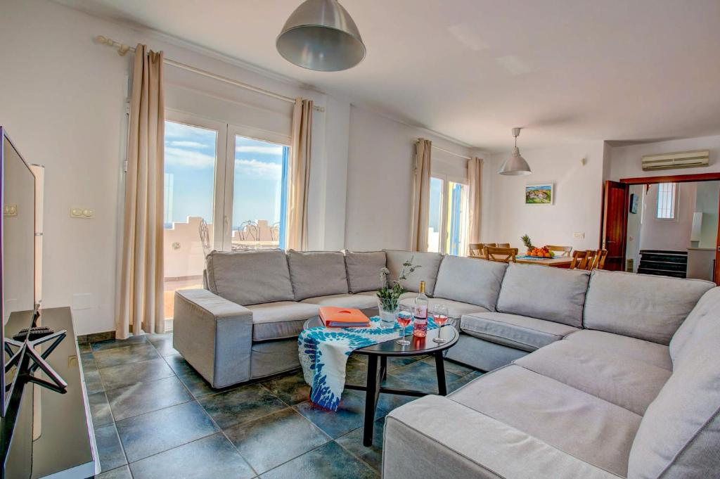 Posezení v ubytování Villa Ladera Mar by Villa Plus