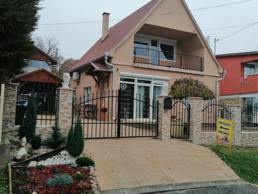 Erna apartman 8749 Zalakaros, Zalakaros  Pipacs u.3 kép - 1