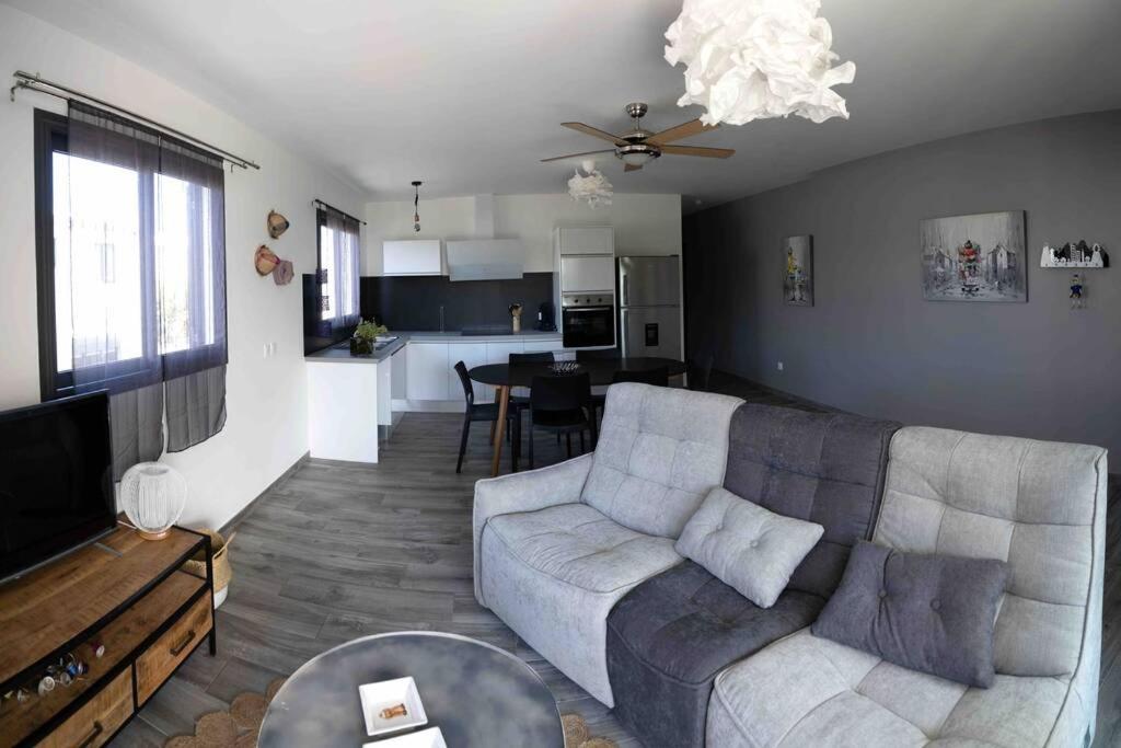 Ti-punch T3 climatisé Manapany les bains - Two-Bedroom Apartment