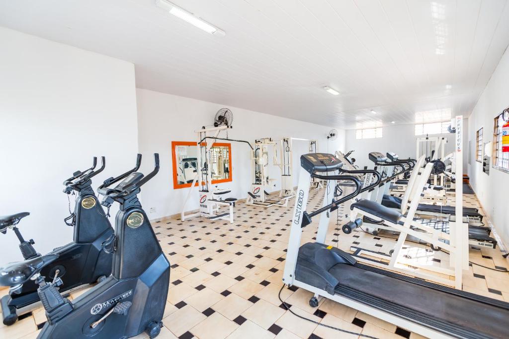 Fitness centrum a/nebo fitness zařízení v ubytování Hotel Londri Star
