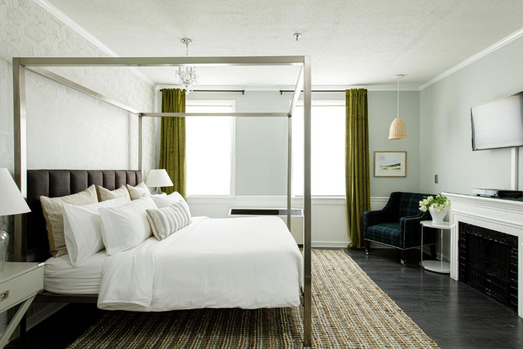 The Litchfield Inn - King Room