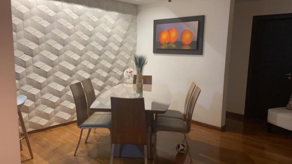 Posezení v ubytování Misuitehotel La Carolina Quito